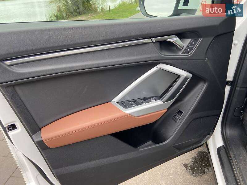 Внедорожник / Кроссовер Audi Q3 2020 в Василькове фото 37 Внедорожник / Кроссовер Audi Q3 2020 в Василькове
