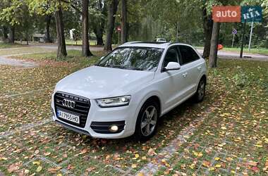 Внедорожник / Кроссовер Audi Q3 2015 в 