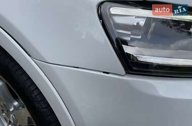 Внедорожник / Кроссовер Audi Q3 2015 в 