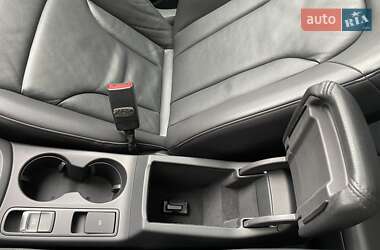 Внедорожник / Кроссовер Audi Q3 2015 в 