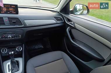 Внедорожник / Кроссовер Audi Q3 2012 в 