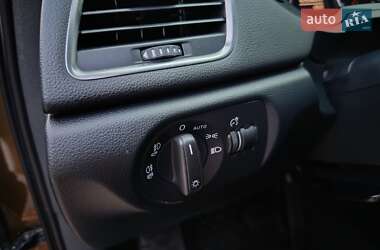 Внедорожник / Кроссовер Audi Q3 2012 в 