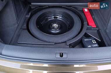 Внедорожник / Кроссовер Audi Q3 2012 в 