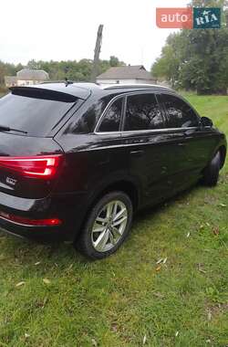 Внедорожник / Кроссовер Audi Q3 2016 в 