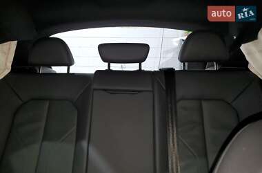 Внедорожник / Кроссовер Audi Q3 2023 в 