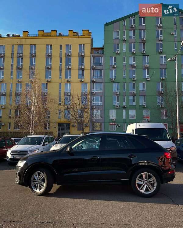 Внедорожник / Кроссовер Audi Q3 2016 в Львове