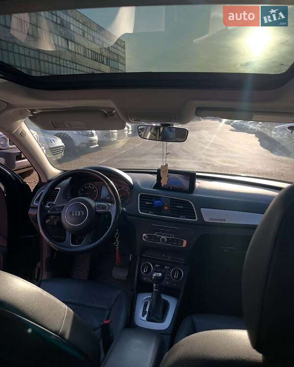 Внедорожник / Кроссовер Audi Q3 2016 в Львове