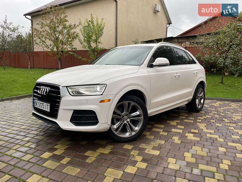 Внедорожник / Кроссовер Audi Q3 2016 в 