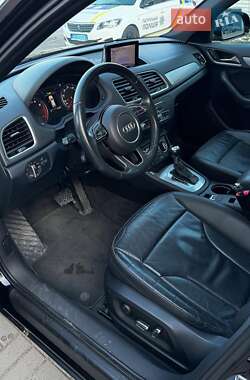 Внедорожник / Кроссовер Audi Q3 2015 в 