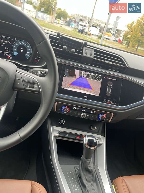 Внедорожник / Кроссовер Audi Q3 2024 в Днепре