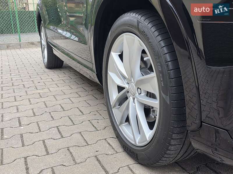 Внедорожник / Кроссовер Audi Q3 2016 в Хмельницком фото 32 Внедорожник / Кроссовер Audi Q3 2016 в Хмельницком