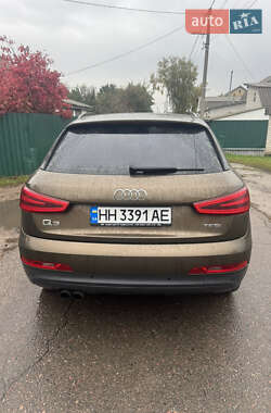 Позашляховик / Кросовер Audi Q3 2014 в 