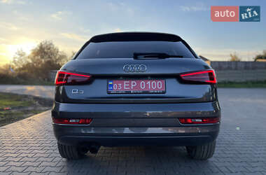 Внедорожник / Кроссовер Audi Q3 2018 в 