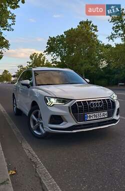 Позашляховик / Кросовер Audi Q3 2021 в Одесі