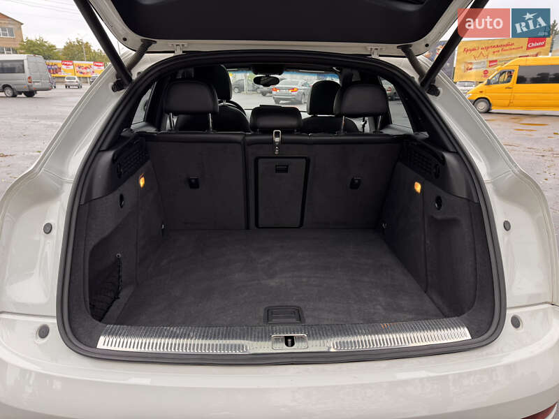 Внедорожник / Кроссовер Audi Q3 2015 в Виннице