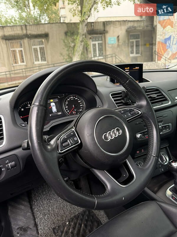 Внедорожник / Кроссовер Audi Q3 2014 в Одессе фото 7 Внедорожник / Кроссовер Audi Q3 2014 в Одессе