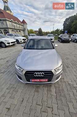 Внедорожник / Кроссовер Audi Q3 2015 в 