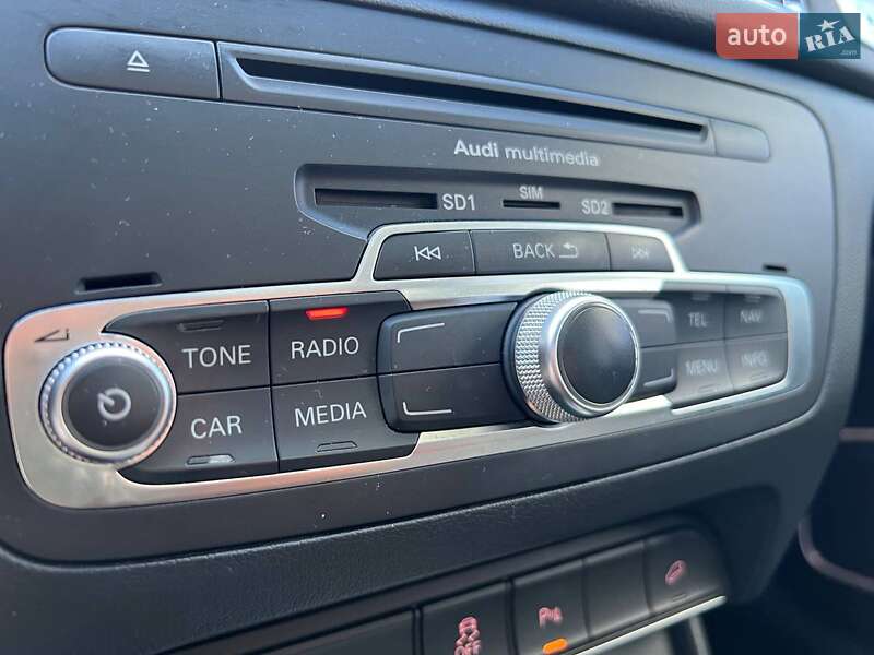 Внедорожник / Кроссовер Audi Q3 2014 в Львове