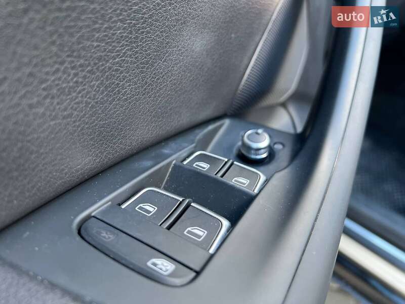 Внедорожник / Кроссовер Audi Q3 2014 в Львове