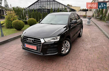 Внедорожник / Кроссовер Audi Q3 2016 в 
