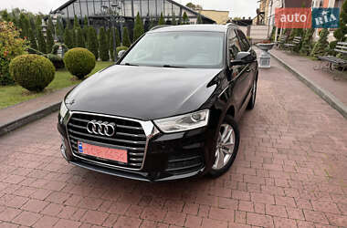 Внедорожник / Кроссовер Audi Q3 2016 в 