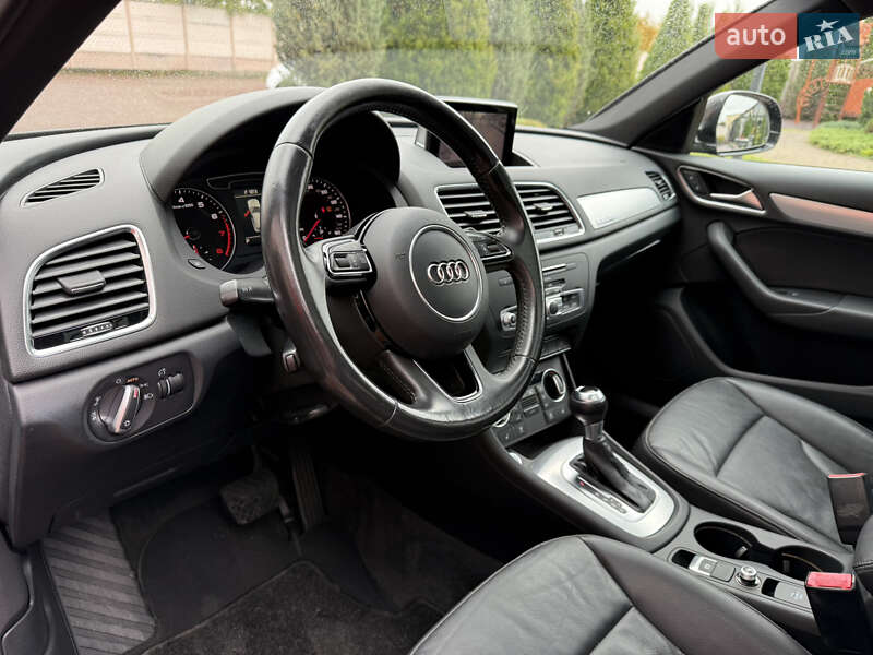 Внедорожник / Кроссовер Audi Q3 2016 в Стрые
