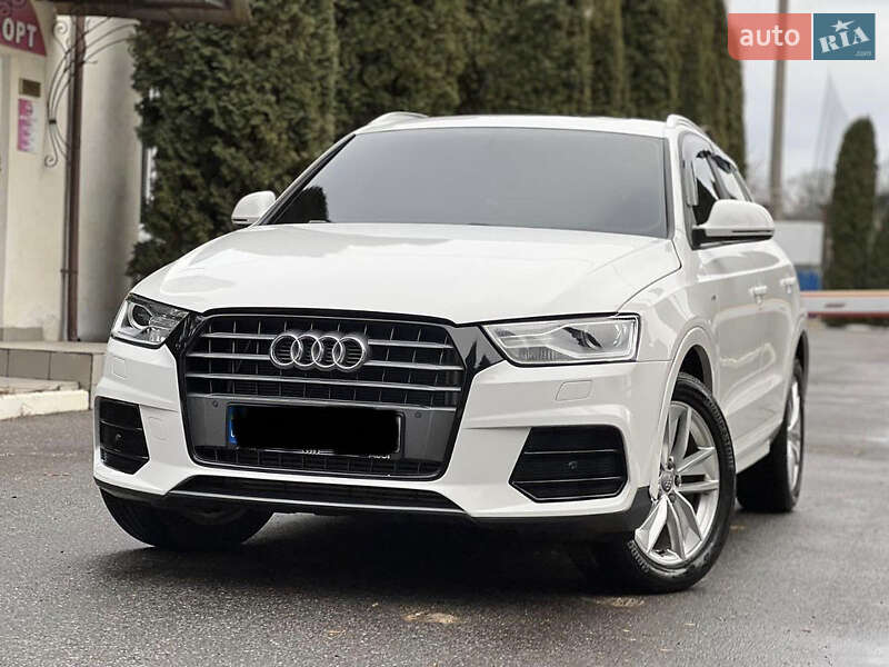 Позашляховик / Кросовер Audi Q3 2018 в 