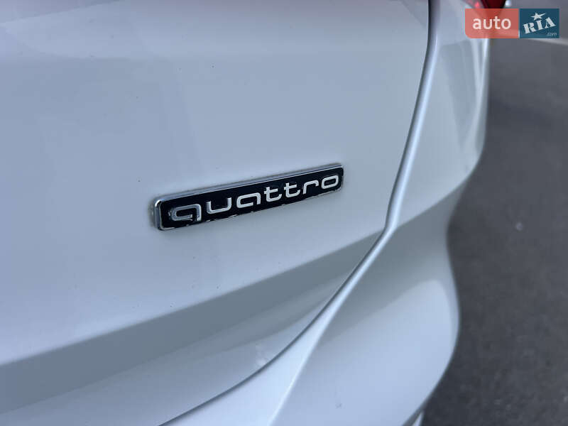 Позашляховик / Кросовер Audi Q3 2021 в Києві