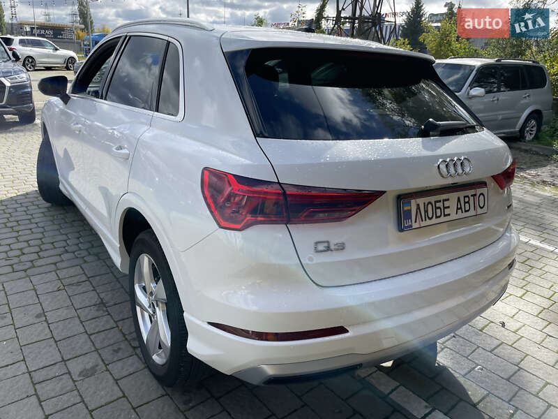 Позашляховик / Кросовер Audi Q3 2020 в Львові