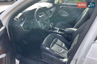 Позашляховик / Кросовер Audi Q3 2020 в  фото 5 Позашляховик / Кросовер Audi Q3 2020 в