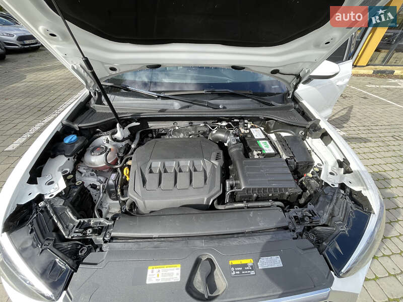 Позашляховик / Кросовер Audi Q3 2020 в Львові