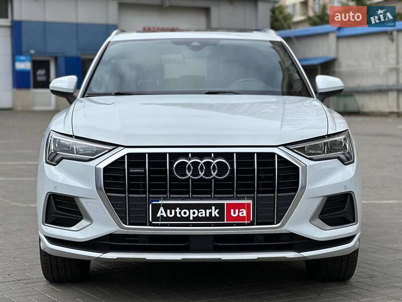 Позашляховик / Кросовер Audi Q3 2021 в Одесі