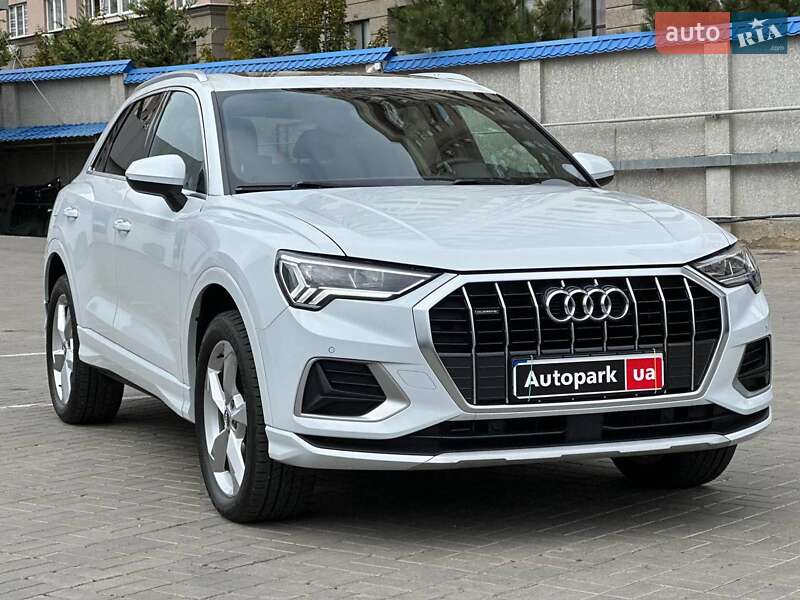 Позашляховик / Кросовер Audi Q3 2021 в Одесі
