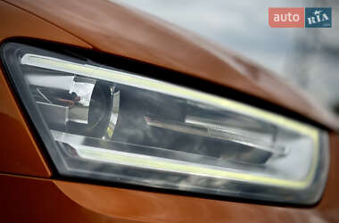 Внедорожник / Кроссовер Audi Q3 2012 в 