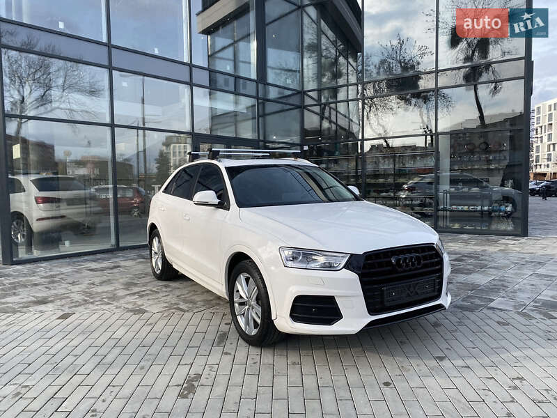 Позашляховик / Кросовер Audi Q3 2016 в Ужгороді