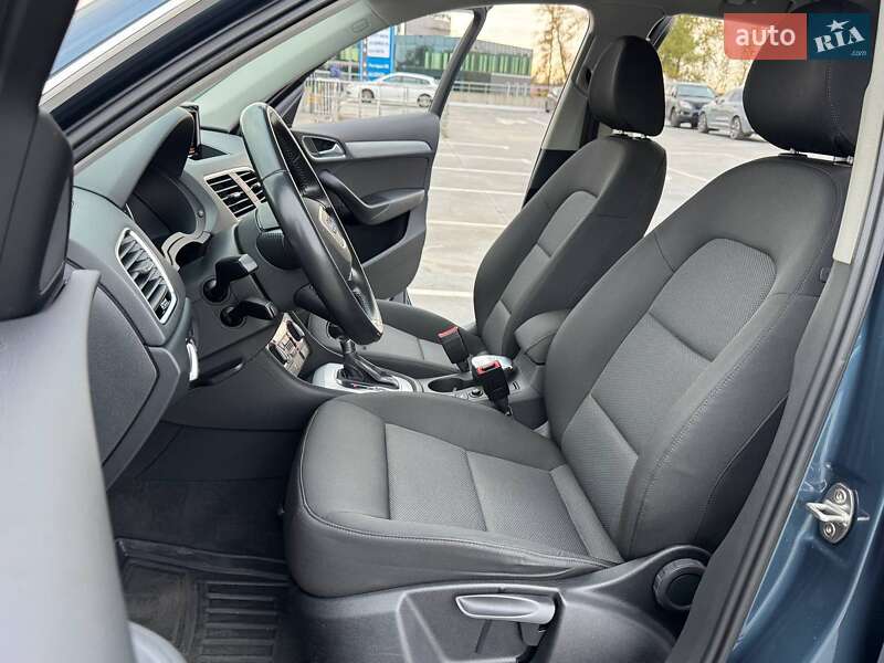 Позашляховик / Кросовер Audi Q3 2016 в Києві