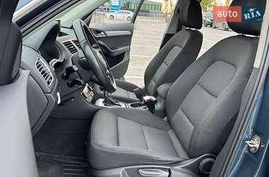 Внедорожник / Кроссовер Audi Q3 2016 в 