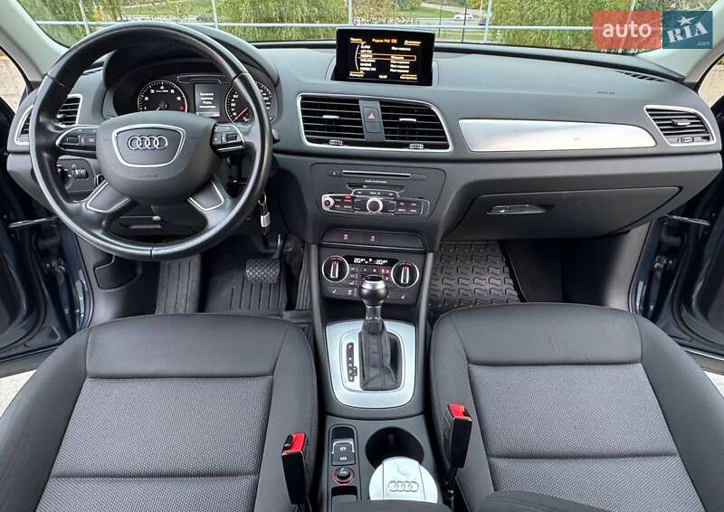Позашляховик / Кросовер Audi Q3 2016 в Києві