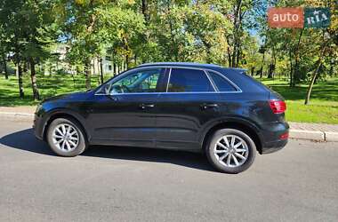 Позашляховик / Кросовер Audi Q3 2013 в 