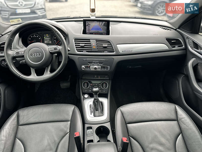 Позашляховик / Кросовер Audi Q3 2016 в Рівному