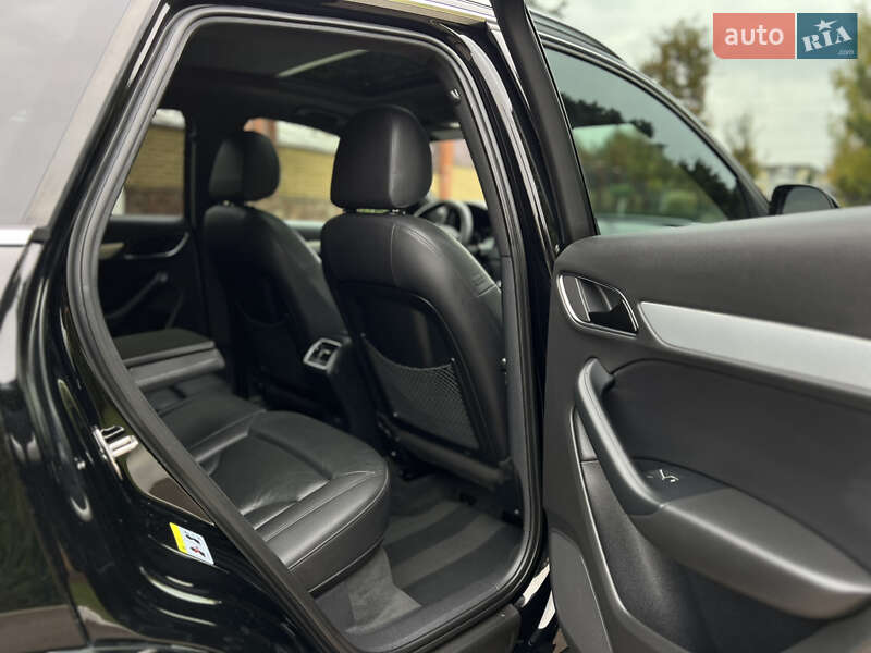Внедорожник / Кроссовер Audi Q3 2016 в Ровно