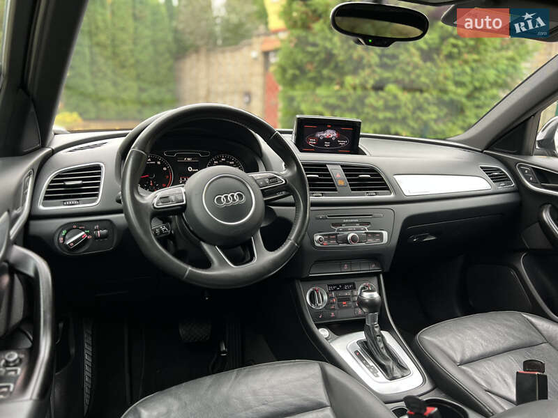 Внедорожник / Кроссовер Audi Q3 2016 в Ровно
