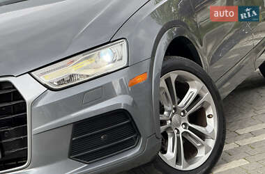 Позашляховик / Кросовер Audi Q3 2016 в 
