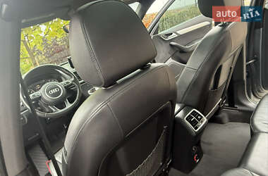 Позашляховик / Кросовер Audi Q3 2016 в 