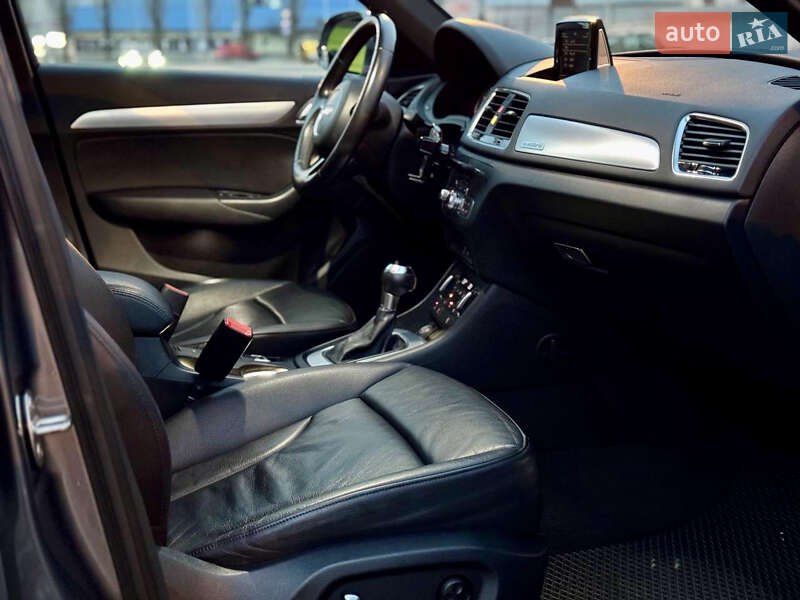 Позашляховик / Кросовер Audi Q3 2016 в Києві фото 14 Позашляховик / Кросовер Audi Q3 2016 в Києві