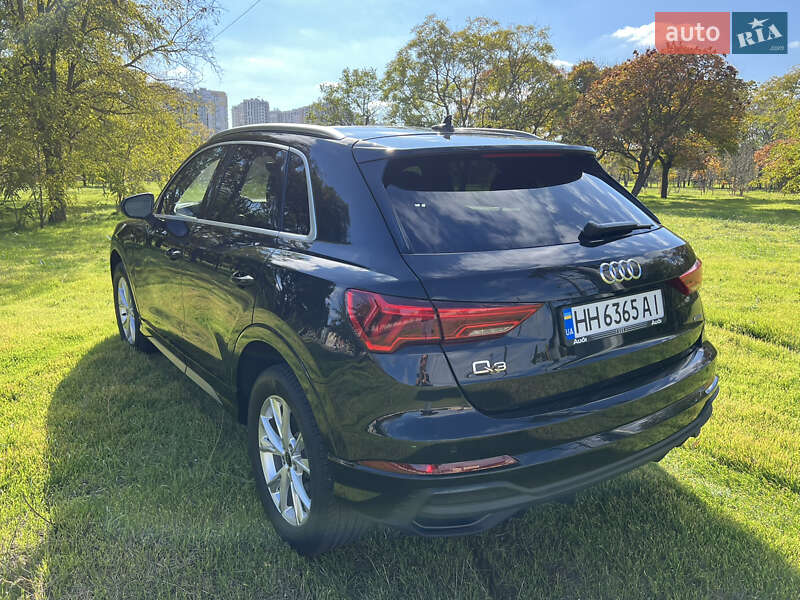 Внедорожник / Кроссовер Audi Q3 2023 в Одессе
