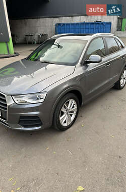 Внедорожник / Кроссовер Audi Q3 2016 в 