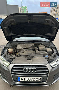 Внедорожник / Кроссовер Audi Q3 2016 в 