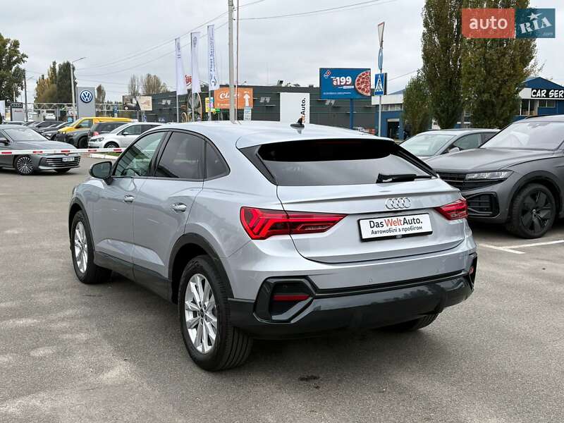 Позашляховик / Кросовер Audi Q3 2024 в Києві