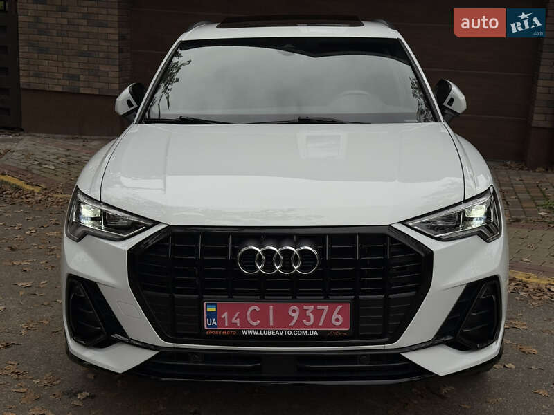 Позашляховик / Кросовер Audi Q3 2021 в Києві фото 10 Позашляховик / Кросовер Audi Q3 2021 в Києві